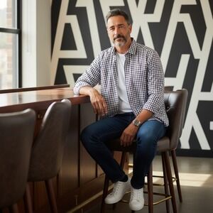 Mizzen+Main Leeward Trim Fit Check Performance Shirt XL L-100 Navy Burgundy